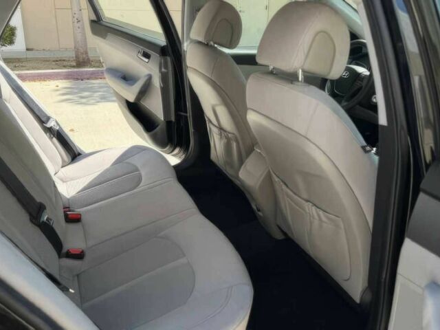 Черный Хендай Соната, объемом двигателя 2.4 л и пробегом 61 тыс. км за 7900 $, фото 9 на Automoto.ua