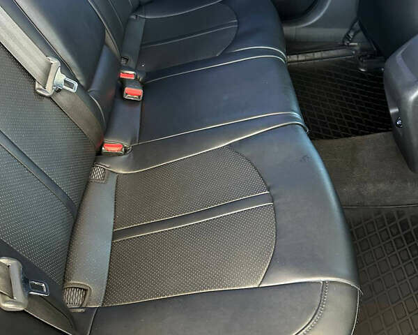 Чорний Хендай Соната, об'ємом двигуна 2.4 л та пробігом 173 тис. км за 11899 $, фото 17 на Automoto.ua