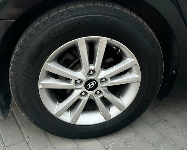 Черный Хендай Соната, объемом двигателя 2.36 л и пробегом 81 тыс. км за 12500 $, фото 20 на Automoto.ua