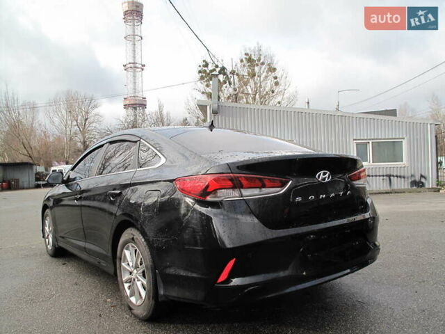 Чорний Хендай Соната, об'ємом двигуна 2 л та пробігом 370 тис. км за 13300 $, фото 9 на Automoto.ua