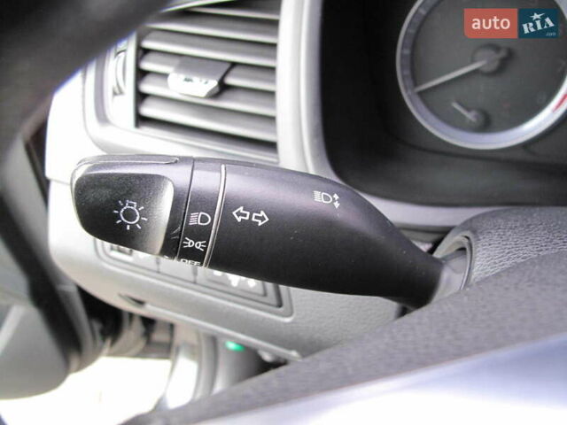 Чорний Хендай Соната, об'ємом двигуна 2 л та пробігом 396 тис. км за 14500 $, фото 26 на Automoto.ua