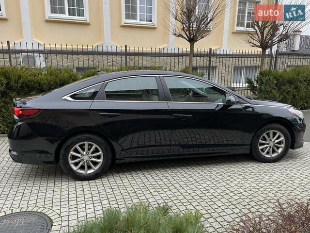 Черный Хендай Соната, объемом двигателя 2.4 л и пробегом 47 тыс. км за 14200 $, фото 7 на Automoto.ua