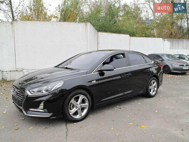 Чорний Хендай Соната, об'ємом двигуна 2 л та пробігом 396 тис. км за 14500 $, фото 7 на Automoto.ua