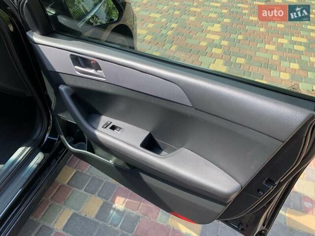 Чорний Хендай Соната, об'ємом двигуна 2.4 л та пробігом 90 тис. км за 15500 $, фото 15 на Automoto.ua