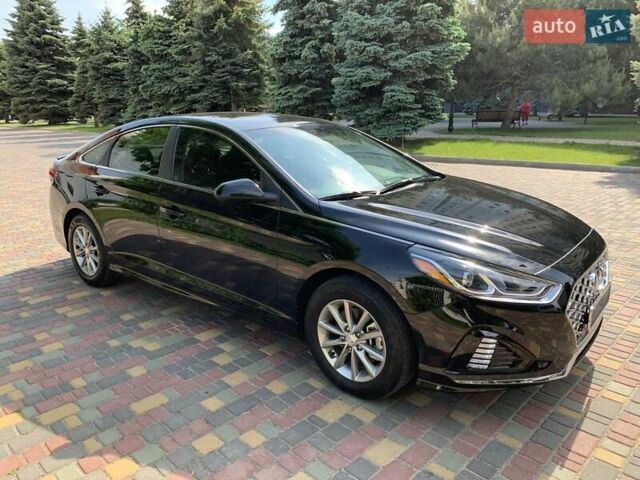 Чорний Хендай Соната, об'ємом двигуна 2.4 л та пробігом 90 тис. км за 15500 $, фото 2 на Automoto.ua