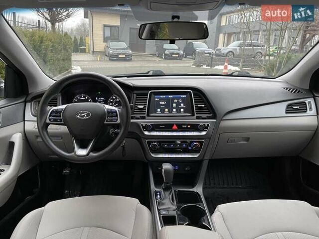 Черный Хендай Соната, объемом двигателя 2.4 л и пробегом 47 тыс. км за 14200 $, фото 21 на Automoto.ua
