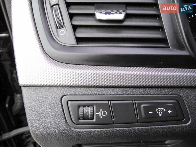 Чорний Хендай Соната, об'ємом двигуна 2 л та пробігом 396 тис. км за 14500 $, фото 24 на Automoto.ua