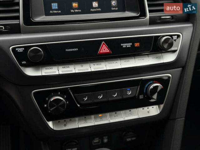 Чорний Хендай Соната, об'ємом двигуна 2.36 л та пробігом 104 тис. км за 12999 $, фото 17 на Automoto.ua