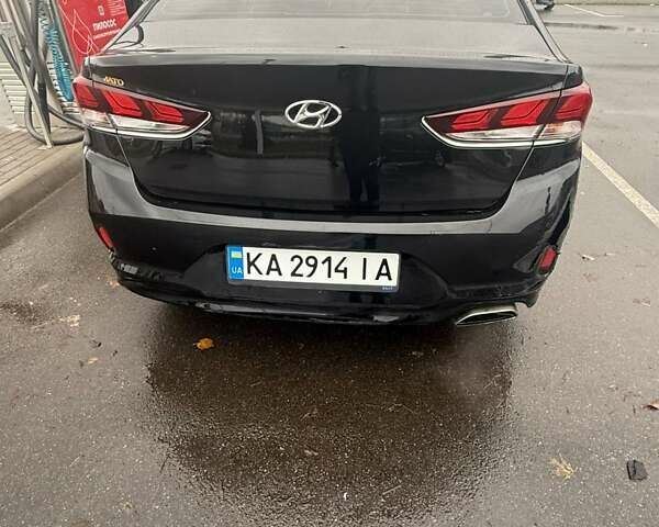 Черный Хендай Соната, объемом двигателя 2.36 л и пробегом 81 тыс. км за 12600 $, фото 3 на Automoto.ua