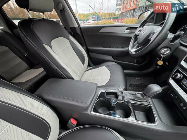 Черный Хендай Соната, объемом двигателя 2.4 л и пробегом 91 тыс. км за 11900 $, фото 36 на Automoto.ua