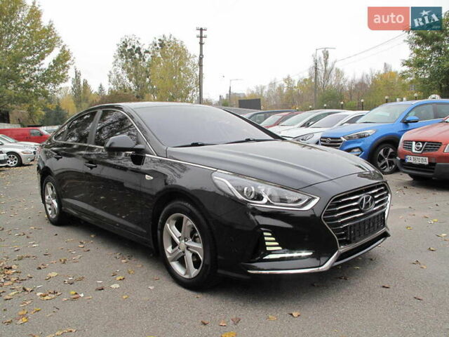 Чорний Хендай Соната, об'ємом двигуна 2 л та пробігом 396 тис. км за 14500 $, фото 6 на Automoto.ua