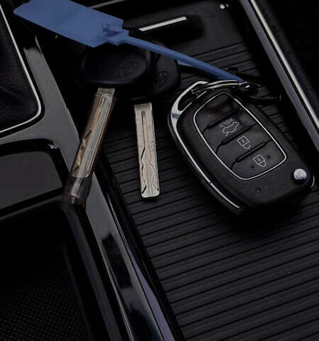 Черный Хендай Соната, объемом двигателя 2 л и пробегом 171 тыс. км за 12650 $, фото 17 на Automoto.ua