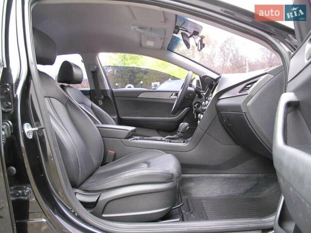 Чорний Хендай Соната, об'ємом двигуна 2 л та пробігом 396 тис. км за 14500 $, фото 58 на Automoto.ua