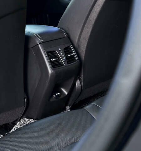 Черный Хендай Соната, объемом двигателя 2 л и пробегом 171 тыс. км за 12650 $, фото 12 на Automoto.ua