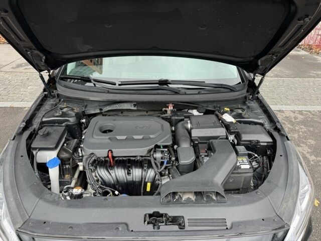 Черный Хендай Соната, объемом двигателя 2.4 л и пробегом 91 тыс. км за 10900 $, фото 11 на Automoto.ua