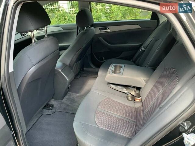 Чорний Хендай Соната, об'ємом двигуна 2.4 л та пробігом 90 тис. км за 15500 $, фото 12 на Automoto.ua