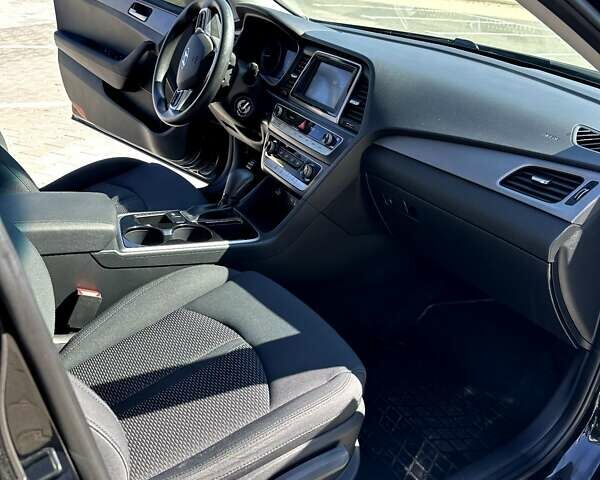 Хендай Соната 2018 в Черкассах на Automoto.ua Черный Хендай Соната, объемом двигателя 2.4 л и пробегом 62 тыс. км за 15700 $, фото 6 на Automoto.ua