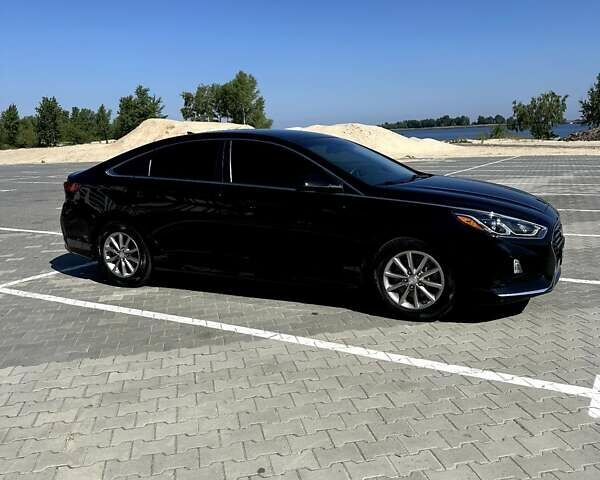 Хендай Соната 2018 в Черкассах на Automoto.ua Черный Хендай Соната, объемом двигателя 2.4 л и пробегом 62 тыс. км за 15700 $, фото 3 на Automoto.ua