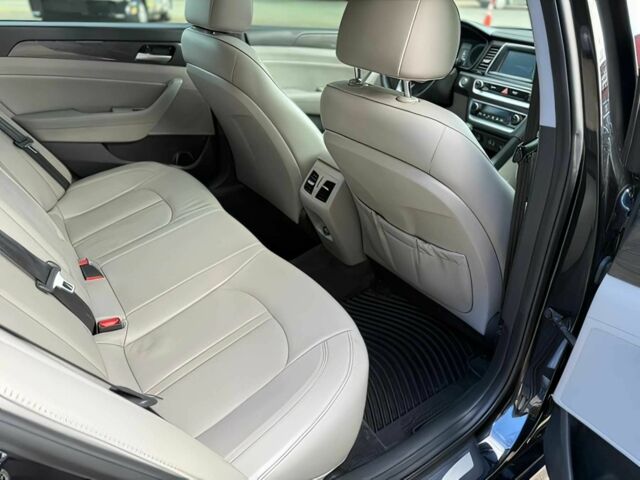 Чорний Хендай Соната, об'ємом двигуна 2.4 л та пробігом 50 тис. км за 8000 $, фото 13 на Automoto.ua