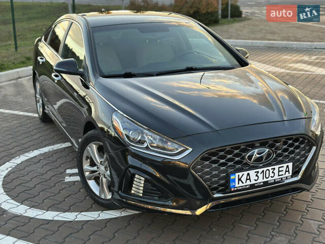 Черный Хендай Соната, объемом двигателя 2.4 л и пробегом 140 тыс. км за 13600 $, фото 4 на Automoto.ua