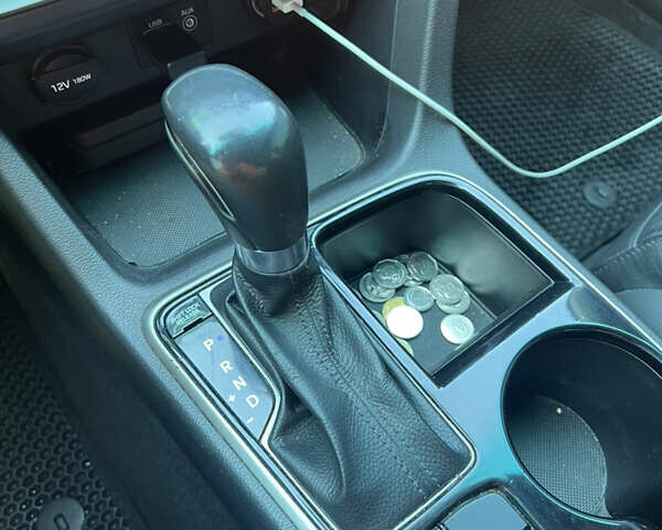 Чорний Хендай Соната, об'ємом двигуна 2.36 л та пробігом 137 тис. км за 14000 $, фото 1 на Automoto.ua