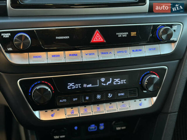 Черный Хендай Соната, объемом двигателя 2.4 л и пробегом 140 тыс. км за 13600 $, фото 22 на Automoto.ua