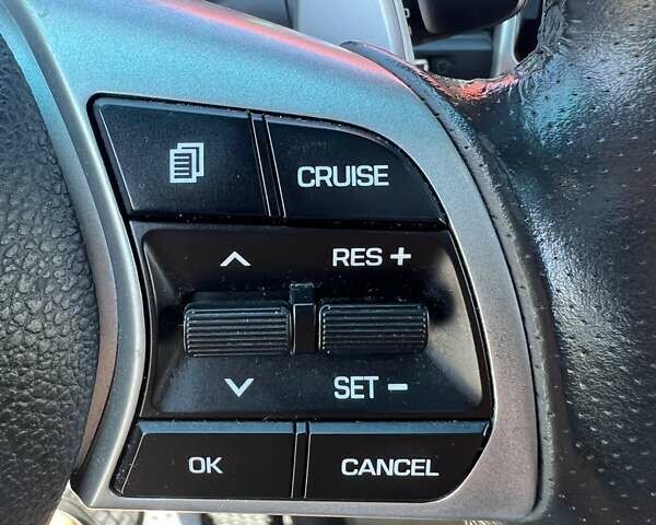 Черный Хендай Соната, объемом двигателя 2.36 л и пробегом 134 тыс. км за 14900 $, фото 12 на Automoto.ua