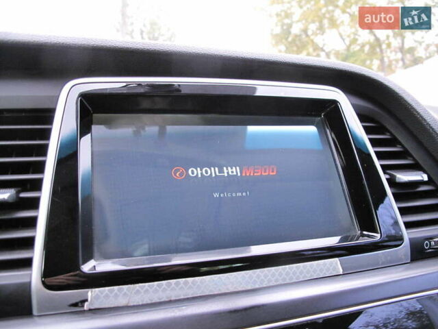 Чорний Хендай Соната, об'ємом двигуна 2 л та пробігом 396 тис. км за 14500 $, фото 28 на Automoto.ua