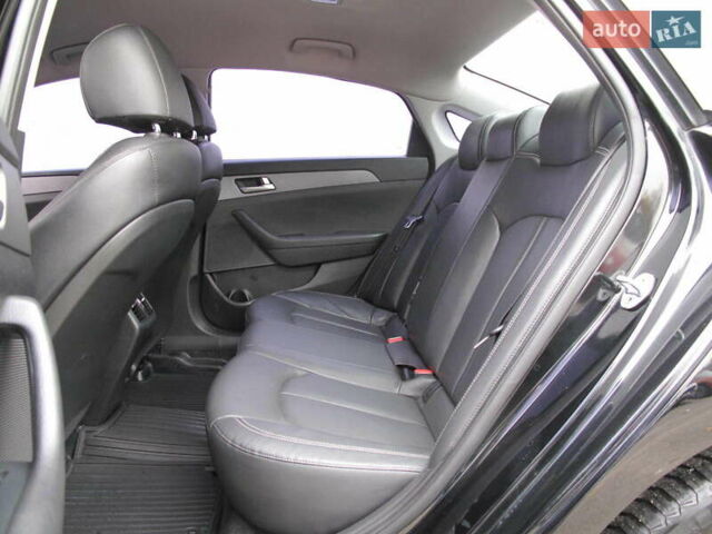 Чорний Хендай Соната, об'ємом двигуна 2 л та пробігом 396 тис. км за 14500 $, фото 46 на Automoto.ua