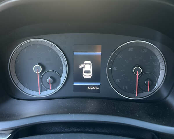 Чорний Хендай Соната, об'ємом двигуна 2 л та пробігом 102 тис. км за 14800 $, фото 13 на Automoto.ua