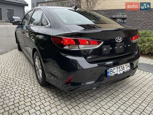 Черный Хендай Соната, объемом двигателя 2.4 л и пробегом 47 тыс. км за 14200 $, фото 4 на Automoto.ua