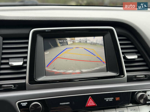 Чорний Хендай Соната, об'ємом двигуна 2.36 л та пробігом 104 тис. км за 12999 $, фото 19 на Automoto.ua