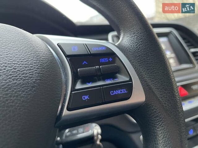 Черный Хендай Соната, объемом двигателя 2.4 л и пробегом 47 тыс. км за 14200 $, фото 23 на Automoto.ua