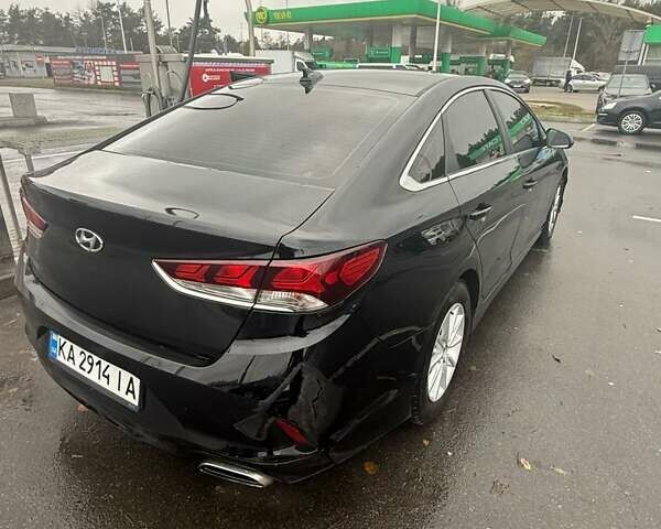 Черный Хендай Соната, объемом двигателя 2.36 л и пробегом 81 тыс. км за 12600 $, фото 7 на Automoto.ua