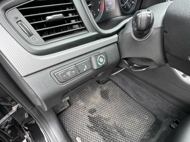 Черный Хендай Соната, объемом двигателя 2.4 л и пробегом 91 тыс. км за 10900 $, фото 20 на Automoto.ua