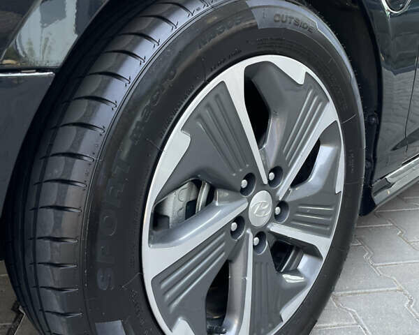 Чорний Хендай Соната, об'ємом двигуна 2 л та пробігом 98 тис. км за 19000 $, фото 9 на Automoto.ua