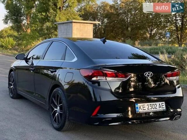 Чорний Хендай Соната, об'ємом двигуна 2.36 л та пробігом 72 тис. км за 14500 $, фото 12 на Automoto.ua