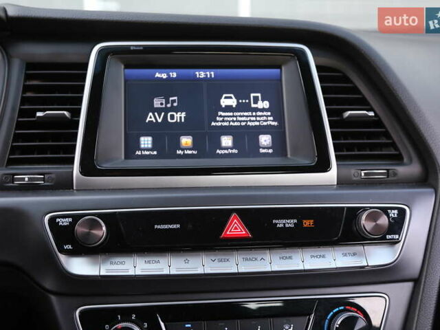 Чорний Хендай Соната, об'ємом двигуна 2.36 л та пробігом 77 тис. км за 13900 $, фото 19 на Automoto.ua