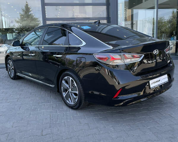 Чорний Хендай Соната, об'ємом двигуна 2 л та пробігом 98 тис. км за 19000 $, фото 35 на Automoto.ua