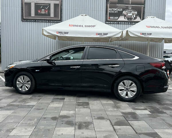 Чорний Хендай Соната, об'ємом двигуна 2 л та пробігом 100 тис. км за 15900 $, фото 4 на Automoto.ua