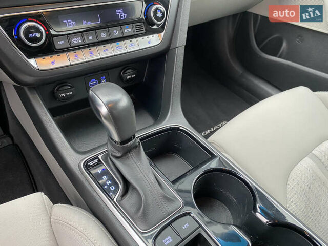 Черный Хендай Соната, объемом двигателя 2 л и пробегом 43 тыс. км за 19700 $, фото 23 на Automoto.ua