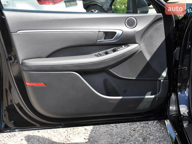 Чорний Хендай Соната, об'ємом двигуна 2.5 л та пробігом 8 тис. км за 23900 $, фото 22 на Automoto.ua