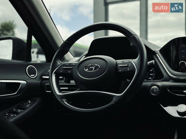 Черный Хендай Соната, объемом двигателя 2 л и пробегом 70 тыс. км за 21000 $, фото 20 на Automoto.ua