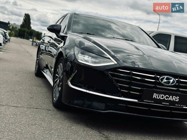 Черный Хендай Соната, объемом двигателя 2 л и пробегом 70 тыс. км за 21000 $, фото 6 на Automoto.ua