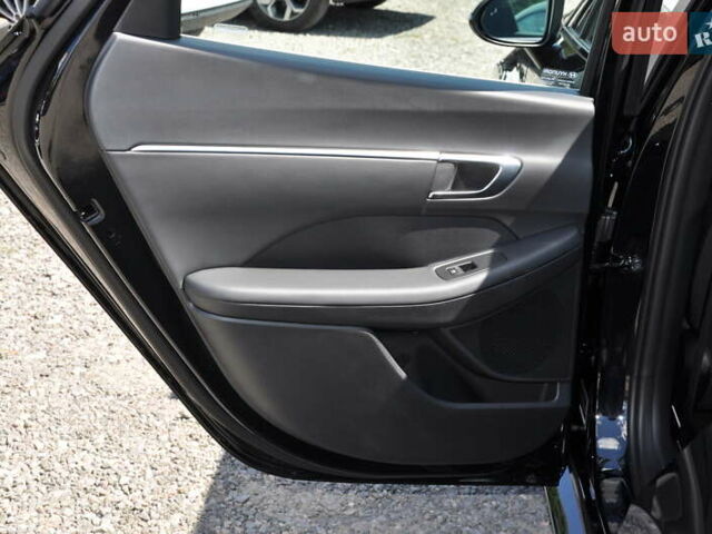 Чорний Хендай Соната, об'ємом двигуна 2.5 л та пробігом 8 тис. км за 23900 $, фото 37 на Automoto.ua