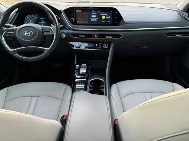 Черный Хендай Соната, объемом двигателя 1.6 л и пробегом 38 тыс. км за 12400 $, фото 7 на Automoto.ua