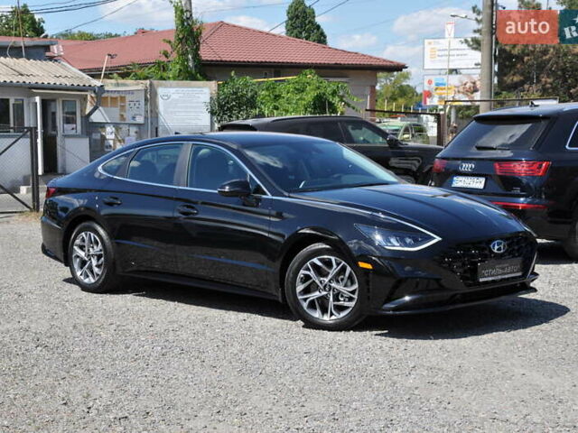 Чорний Хендай Соната, об'ємом двигуна 2.5 л та пробігом 8 тис. км за 23900 $, фото 1 на Automoto.ua