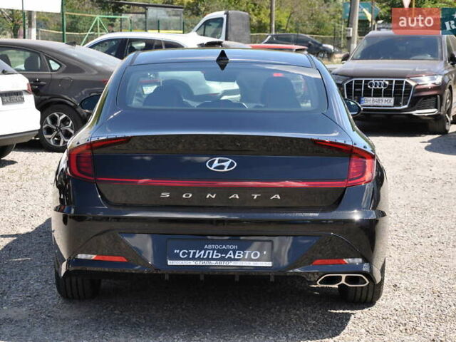 Чорний Хендай Соната, об'ємом двигуна 2.5 л та пробігом 8 тис. км за 23900 $, фото 5 на Automoto.ua