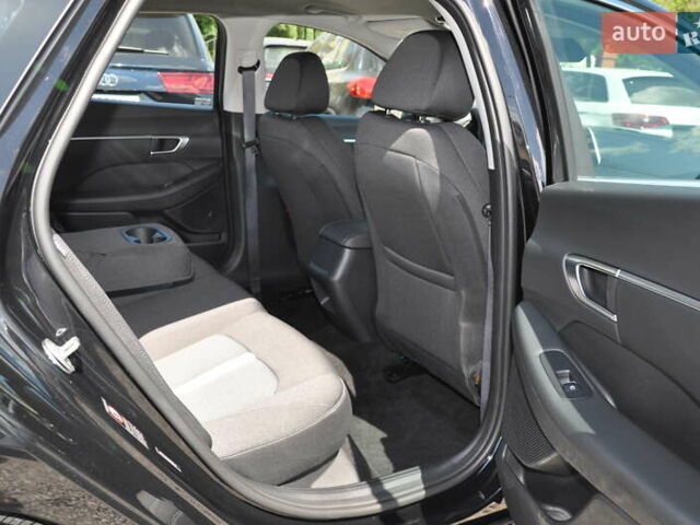 Чорний Хендай Соната, об'ємом двигуна 2.5 л та пробігом 8 тис. км за 23900 $, фото 41 на Automoto.ua