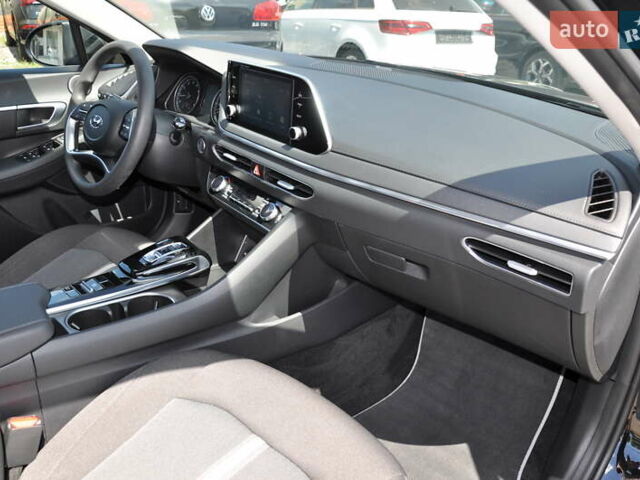 Чорний Хендай Соната, об'ємом двигуна 2.5 л та пробігом 8 тис. км за 23900 $, фото 44 на Automoto.ua